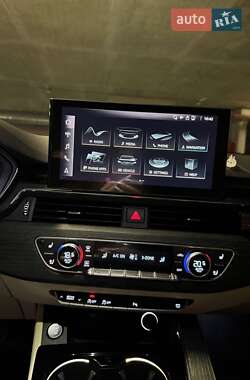 Седан Audi A4 2020 в 