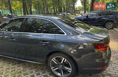 Седан Audi A4 2016 в 