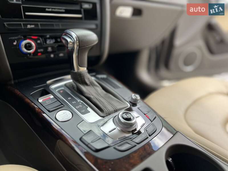 Седан Audi A4 2014 в Днепре
