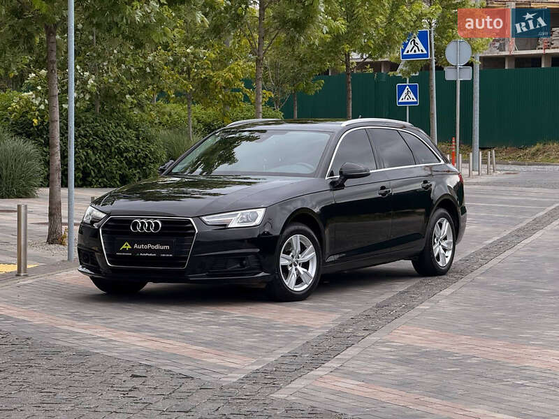 Универсал Audi A4 2017 в Киеве