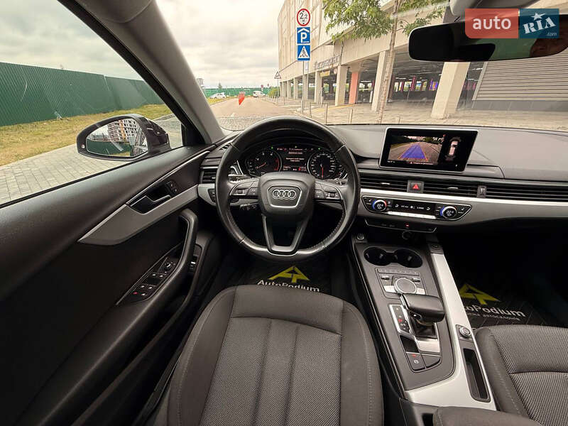 Универсал Audi A4 2017 в Киеве