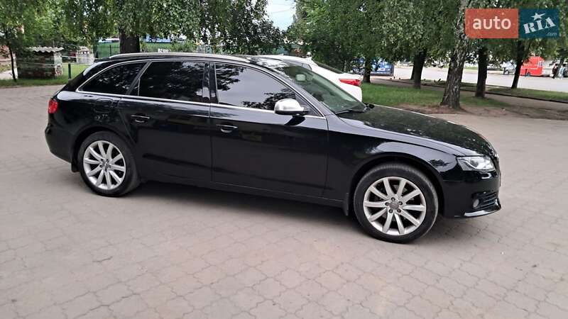 Універсал Audi A4 2010 в Сумах
