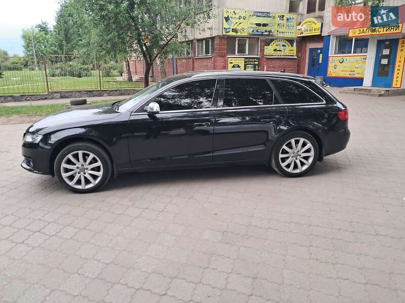Універсал Audi A4 2010 в Сумах
