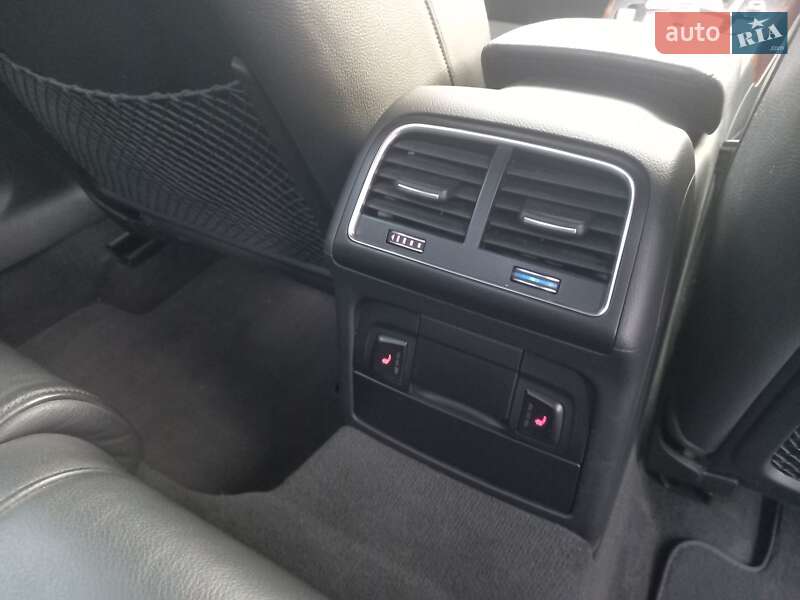 Седан Audi A4 2013 в Кременчуге