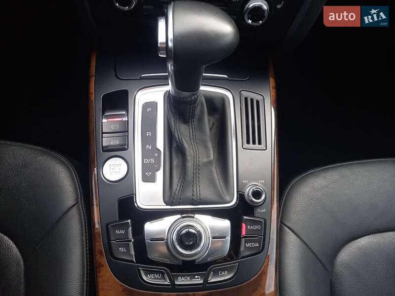 Седан Audi A4 2013 в Кременчуге