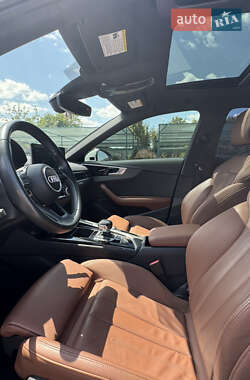 Седан Audi A4 2020 в 