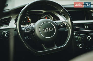 Седан Audi A4 2015 в 