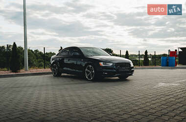 Седан Audi A4 2015 в 