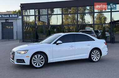 Седан Audi A4 2018 в 