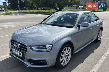 Седан Audi A4 2015 в Сумах