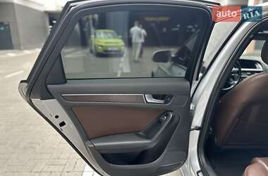 Седан Audi A4 2013 в 