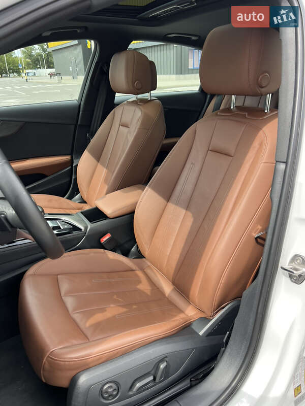 Седан Audi A4 2023 в Киеве