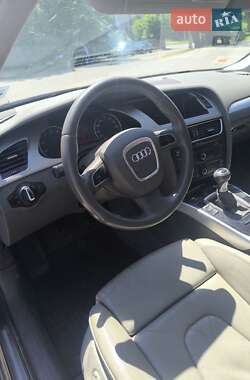 Седан Audi A4 2011 в 