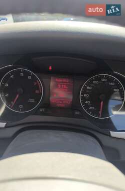 Седан Audi A4 2011 в 