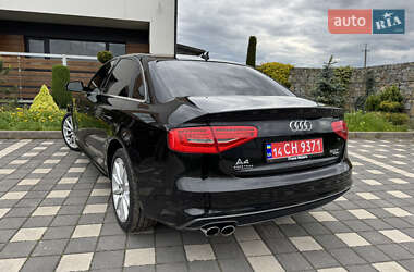 Седан Audi A4 2015 в 