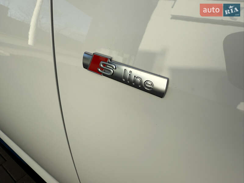 Седан Audi A4 2019 в Ивано-Франковске