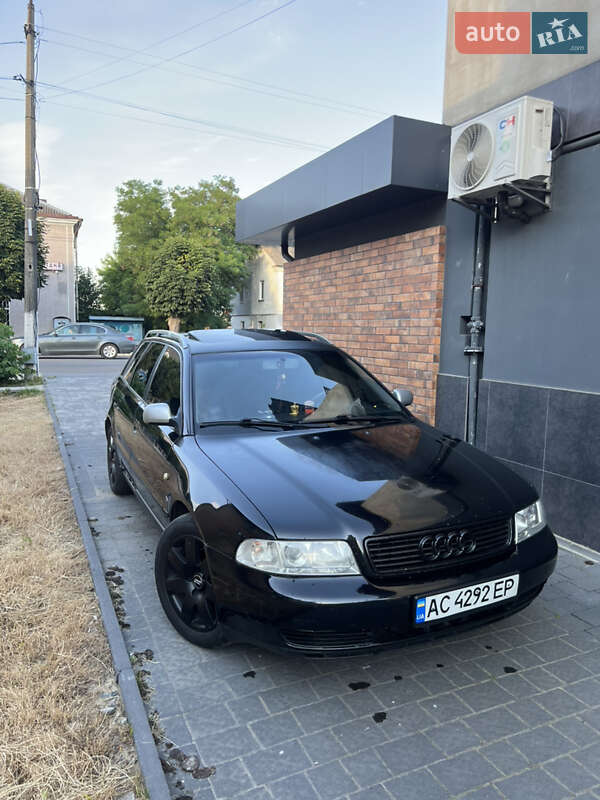 Универсал Audi A4 1997 в Ратным