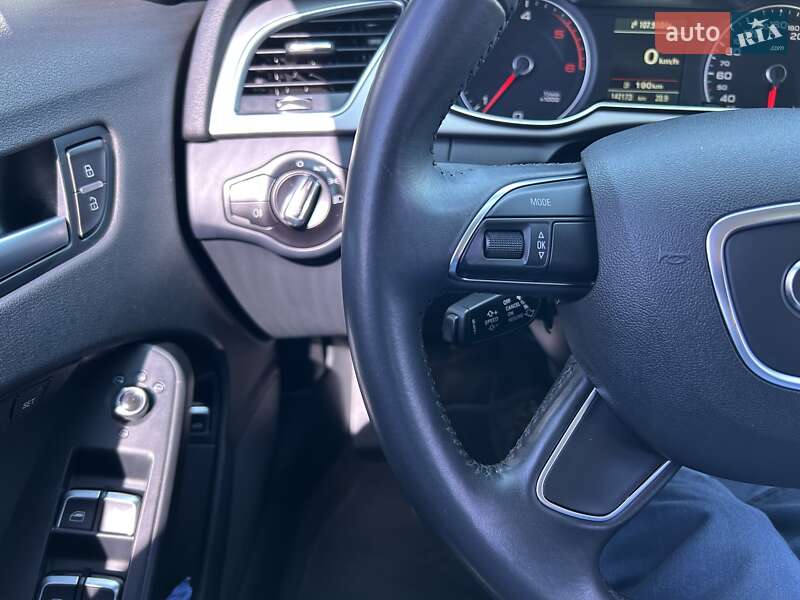 Седан Audi A4 2014 в Черноморске