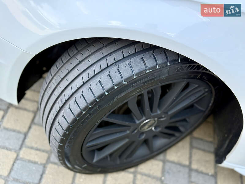 Седан Audi A4 2012 в Одессе