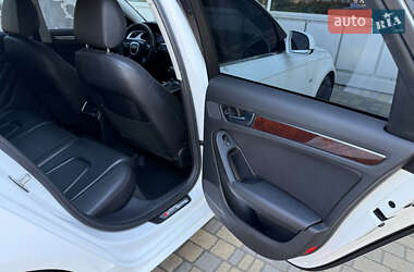 Седан Audi A4 2012 в 