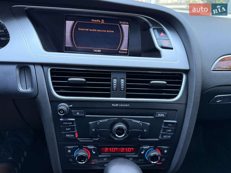 Седан Audi A4 2012 в Одессе