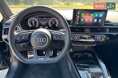 Седан Audi A4 2021 в 