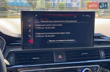 Седан Audi A4 2021 в 