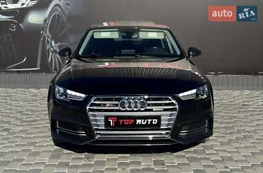 Седан Audi A4 2018 в 