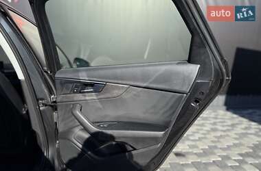 Седан Audi A4 2018 в 