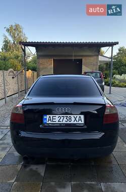 Седан Audi A4 2000 в 