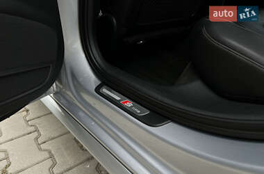 Седан Audi A4 2014 в 