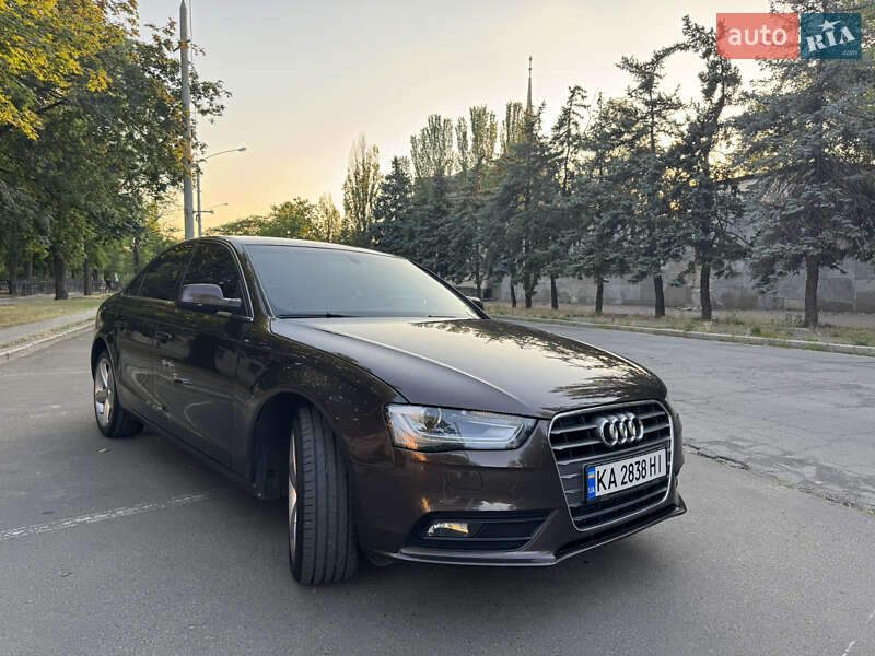 Audi A4 2012