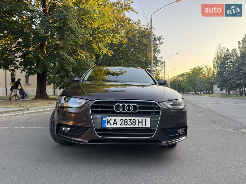 Audi A4 2012