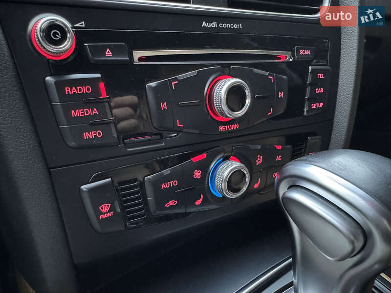 Седан Audi A4 2012 в Николаеве