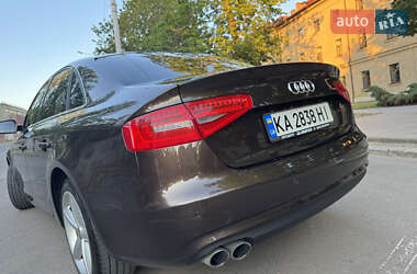 Седан Audi A4 2012 в 