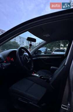 Седан Audi A4 2006 в 