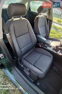 Седан Audi A4 2001 в 