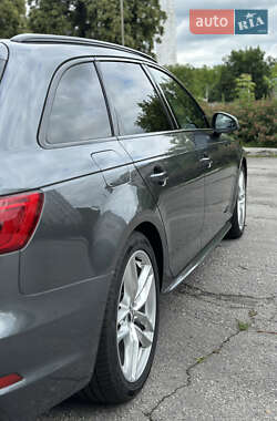 Универсал Audi A4 2016 в 