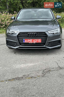 Универсал Audi A4 2016 в 