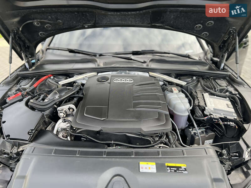 Универсал Audi A4 2021 в Львове