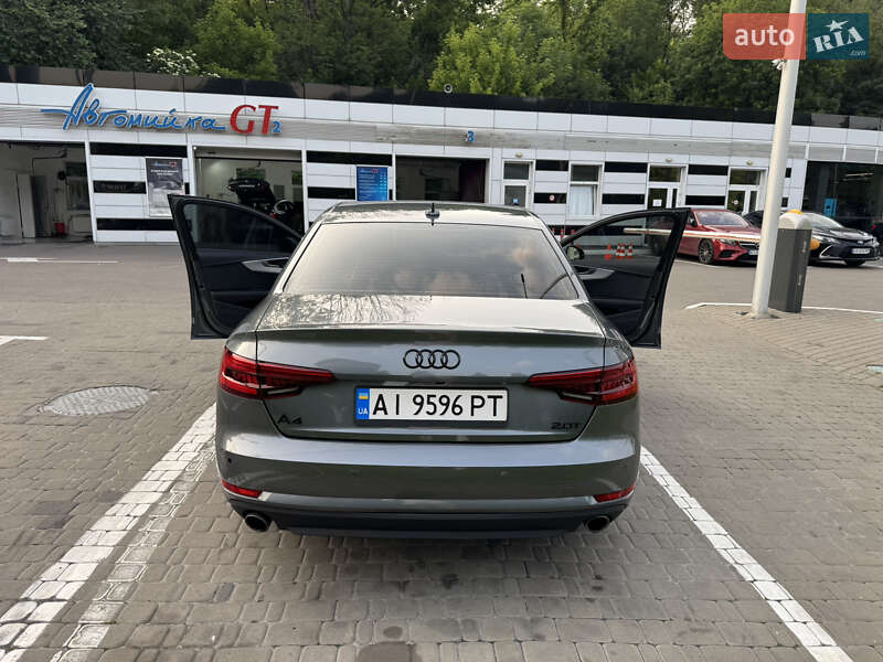 Седан Audi A4 2016 в Киеве