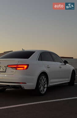 Седан Audi A4 2019 в 