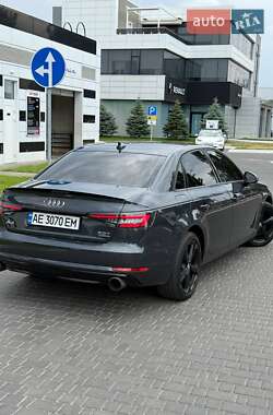 Седан Audi A4 2016 в 