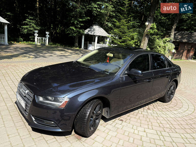 Седан Audi A4 2012 в Богородчанах