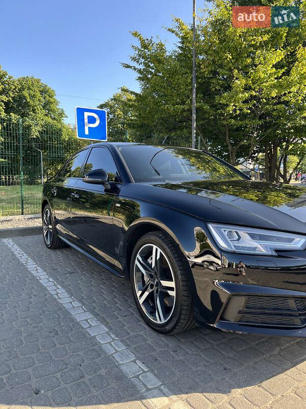 Седан Audi A4 2016 в Львове