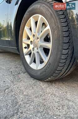 Универсал Audi A4 2013 в 