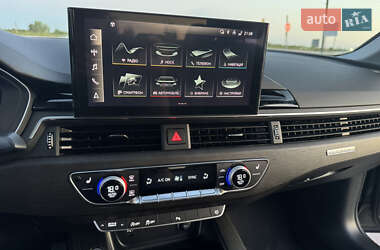 Седан Audi A4 2021 в 