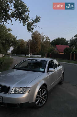 Седан Audi A4 2001 в Обухове