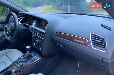 Седан Audi A4 2015 в 