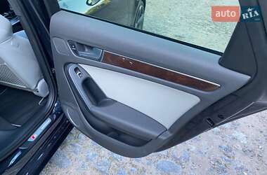 Седан Audi A4 2015 в 